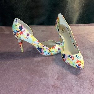 Vince Camuto floral pumps